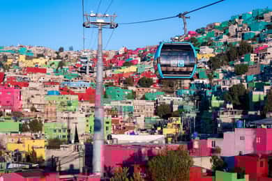 Tour Privado: Teleférico, Iztapalapa, Mercado, Museo Urbano