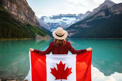 Calgary/Banff: Lake Louise, Moraine, Marble Canyon Day Tour