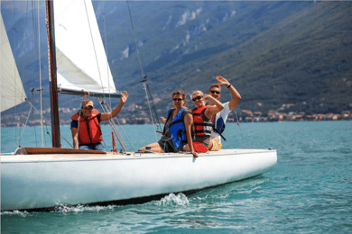 Lake Garda: Panoramic Sailing Tour