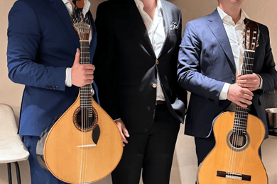 Porto: Fado ao vivo e prova de vinhos