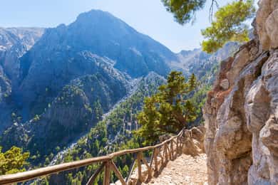 Samaria-kløften: Inn i Kretas ville hjerte og skjulte Agia Roumeli