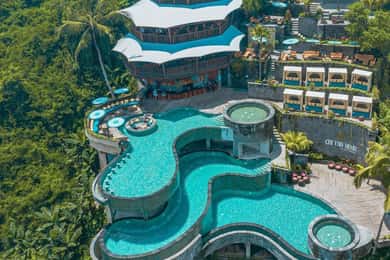 Bali: Kintamani kávézó, vízesés, templom és Cretya Ubud Tour