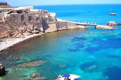 Marzamemi- Vendicari- Portopalo : Boat Tour with Aperitif