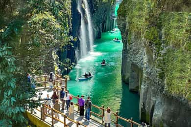 Fukuoka: Takachiho Gorge & Scenic Railway One Day Tour