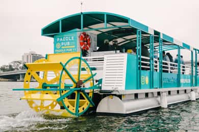 Mission Bay San Diego: Cruzeiro Paddle Pub Party