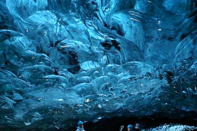 Jökulsárlón: Excursión a la Cueva de Hielo Azul y Paseo por el Glaciar