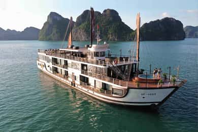 Lan Ha Bay Cat Ba Island Sightseeing Cruise 2 Days Tour