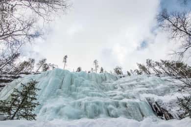 Rovaniemi: Guidad vandring i Korouoma Canyon med frusna vattenfall