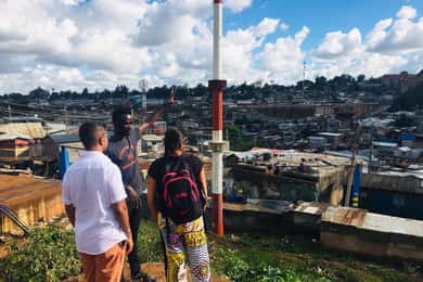tour della vivace baraccopoli di Kibera