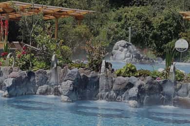 Quito: Full Day Trip to Papallacta Hot springs and The Area