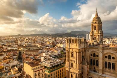 Malaga: Private 2 Hour or Half-Day Sightseeing Tour