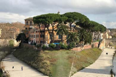 Tiber Island & Ghetto Museum: A Tour of History and Identity