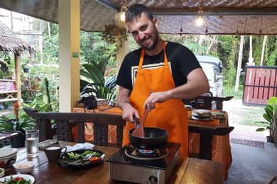 Koh Samui: Thai madlavningskursus med rundvisning på det lokale marked