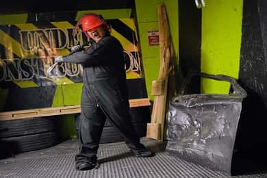 Tacoma: Rage Room Experience met breekbare voorwerpen