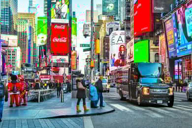 NYC: Guided Bus and Walking Tour with Staten Island Ferry