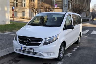 Prag: Privat flygtransfer till flygplatsen med Minivan (PRG)
