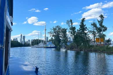 Toronto: tour informal por tierra, aire y mar