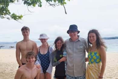 Siargao: Tri öluffning Naked Island, Daku, Guyam m / Lunch