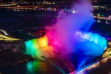 Toronto: Niagara Falls Day & Evening Tour + Top Attractions