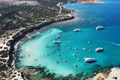 FRÅN LATCHI: Blue Lagoon Akamas Cruise - stor vattenrutschkana