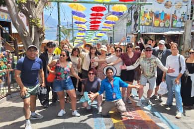 Desde Antigua: excursión en barco por el lago Atitlán y tour por pueblos mayas
