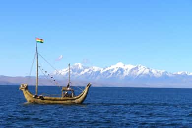 From La Paz: Group Excursion to Lake Titicaca and Sun Island