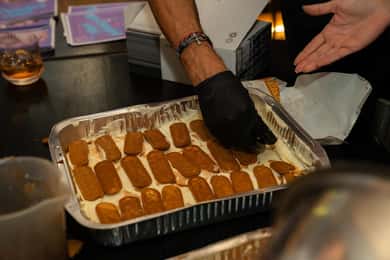 Tour pelo mercado + aula de culinária com um chef romano Compre, cozinhe, coma!