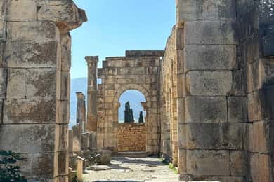 Fra Fes dagsudflugt til Meknes,Volubilis,Moulay Idriss Zerhoun