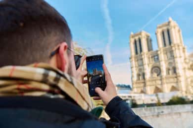 Notre Dame Cathedral :Priority Access, Cruise & Outside Tour