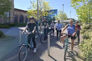 Glasgow: City, Green spaces and Clyde Bridges Bike Tour