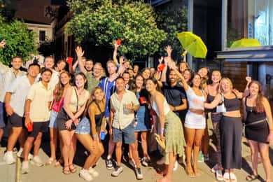 Athene Party Kroegentocht met Onbeperkt Drankjes & Club Toegang