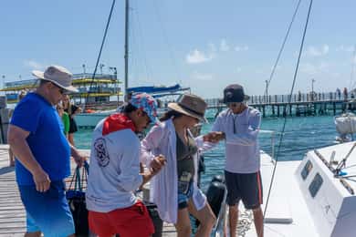 Isla Mujeres Catamaran Tour met Snorkelen & Open bar