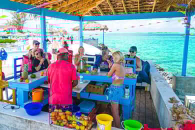 Nassau: SNUBA Diving Island Cruise with Bahamian Lunch
