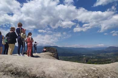Excursión de un día a los monasterios de Meteora desde Tesalónica