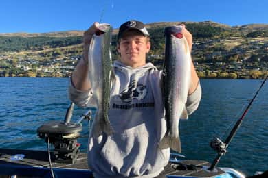 Lake Wakatipu: 3 Hour Fishing Adventure by Boat