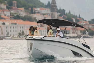 Kotor: Hop-On Hop-Off Speedboat Tour -Perast & Risan
