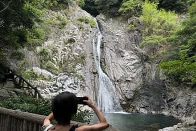 Kobe: Guided Tour of Nunobiki Waterfalls and Herb Garden