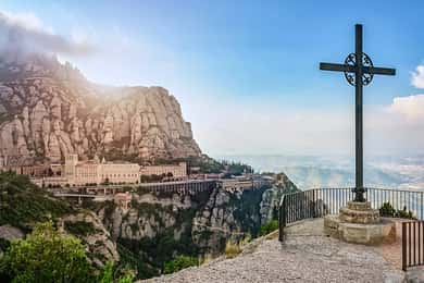 Von Barcelona aus: Montserrat Tagestour mit optionalen Tickets