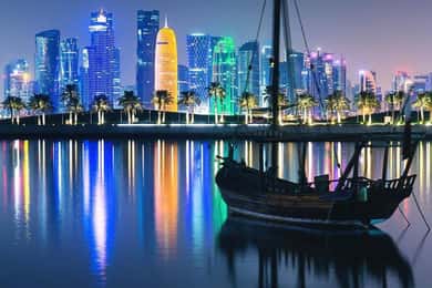 Doha: Traditional Dhow Harbor Tour with Pickup and Drop-Off