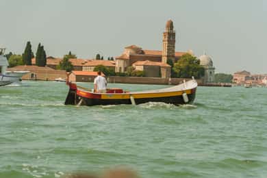 Venedig: Inselrundfahrt mit einem typischen Boot – Murano, Burano und Torcello