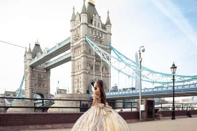 London: Private Photography Session with a Local