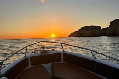 Albufeira: passeio de jipe e barco com piquenique