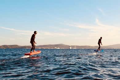 Agay : Vivez une expérience de glisse en eFoil