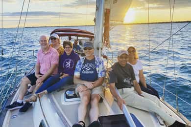 Detroit: Lake St. Clair Boat Cruise with Choice of Vessel