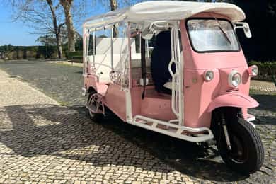 Sintra e Cascais - excursão de 1 dia em Tuktuk privado