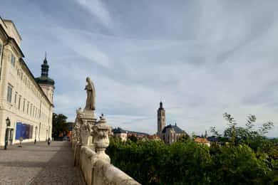 Prague: Private tour to Kutna Hora and Bone church