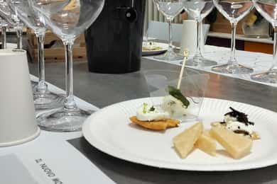 Peschiera del Garda:wine tasting three wines from Lake Garda