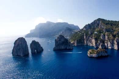 Positano: Privat bådtur til øen Capri og Den Blå Grotte
