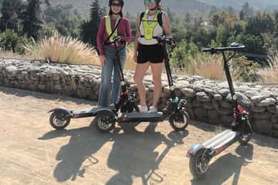 Santiago de scooter: Uma viagem entre a natureza e o urbanismo