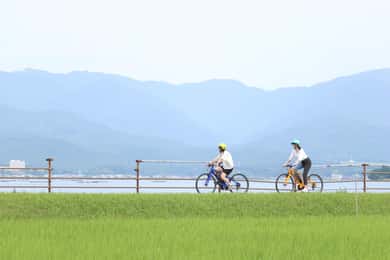 Sado Island Highlights: 3-Hour Bike Tour